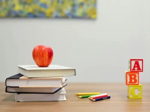 Co to jest oświata? Kluczowe informacje o polskim systemie edukacji
