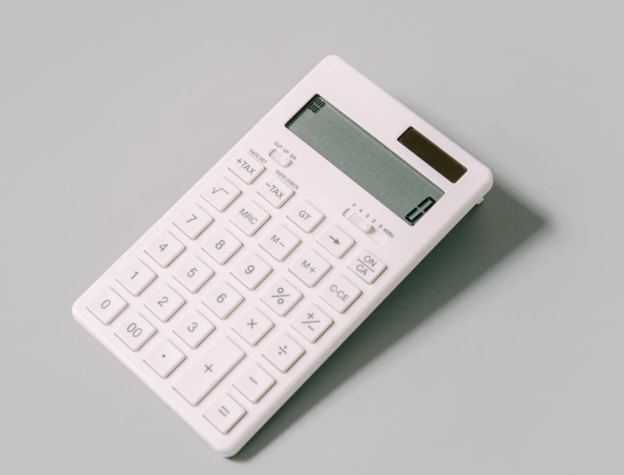 Czy na maturze z chemii można mieć kalkulator naukowy? Poznaj zasady