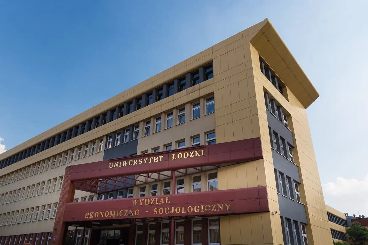 Uniwersytet Łódzki opinie: co naprawdę myślą studenci o uczelni?