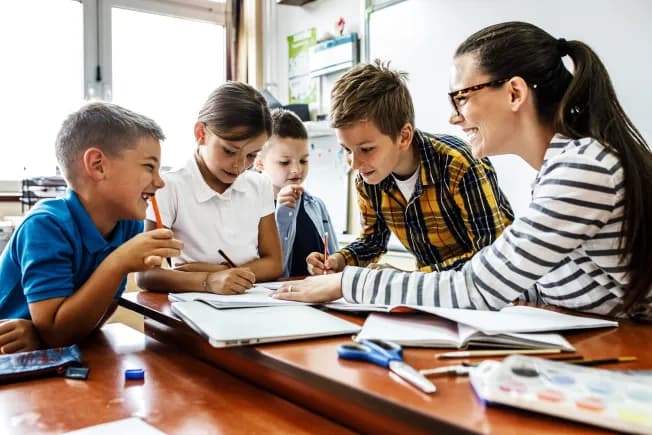 Jak napisać autorski program nauczania, aby spełniał wymagania edukacyjne